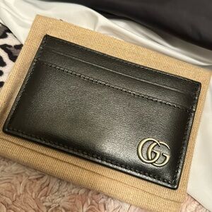 Authentic Gucci Men’s card case wallet